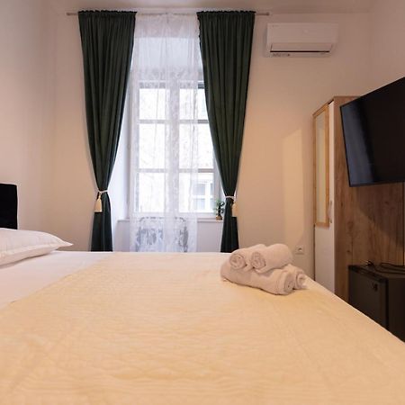 Throne Of Dubrovnik Room 1 Luaran gambar