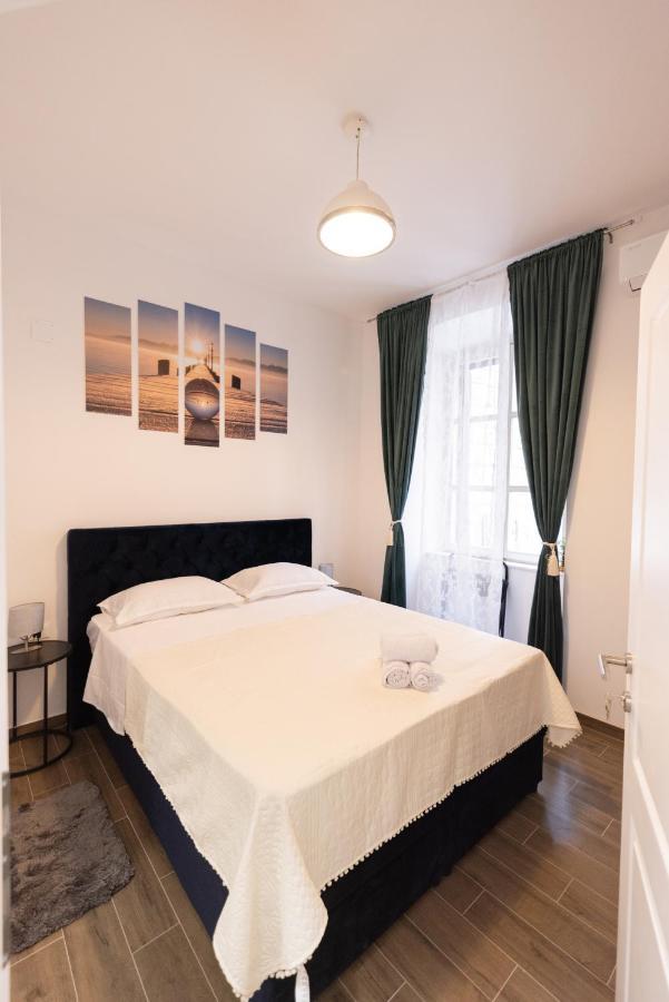 Throne Of Dubrovnik Room 1 Luaran gambar